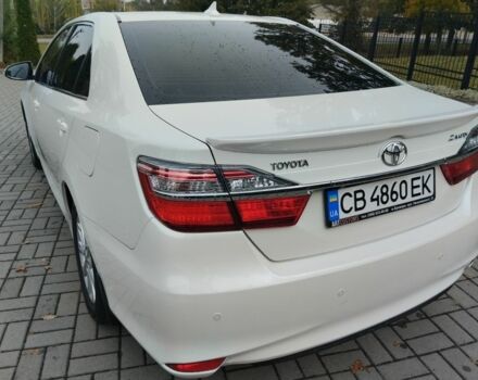 Белый Тойота Камри, объемом двигателя 2.5 л и пробегом 175 тыс. км за 13999 $, фото 4 на Automoto.ua
