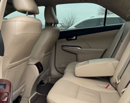 Білий Тойота Камрі, об'ємом двигуна 2.5 л та пробігом 187 тис. км за 14300 $, фото 14 на Automoto.ua