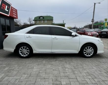 Білий Тойота Камрі, об'ємом двигуна 2.5 л та пробігом 187 тис. км за 14300 $, фото 2 на Automoto.ua