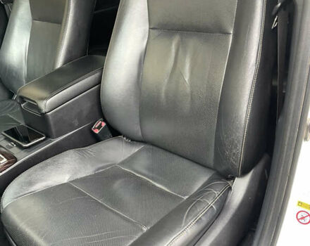 Білий Тойота Камрі, об'ємом двигуна 2.49 л та пробігом 240 тис. км за 15333 $, фото 26 на Automoto.ua