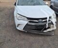 Белый Тойота Камри, объемом двигателя 2.5 л и пробегом 380 тыс. км за 10500 $, фото 1 на Automoto.ua