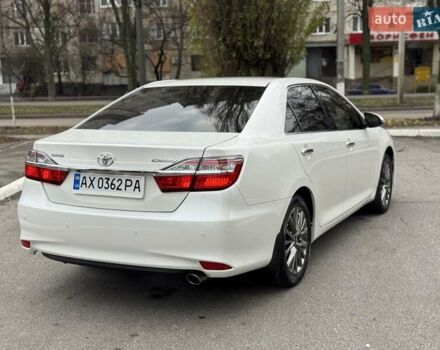 Белый Тойота Камри, объемом двигателя 2.49 л и пробегом 172 тыс. км за 17900 $, фото 9 на Automoto.ua