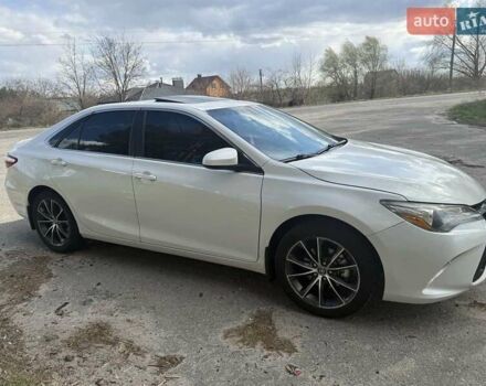 Белый Тойота Камри, объемом двигателя 2.49 л и пробегом 173 тыс. км за 14800 $, фото 5 на Automoto.ua
