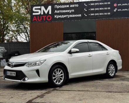 Белый Тойота Камри, объемом двигателя 2.5 л и пробегом 190 тыс. км за 13800 $, фото 2 на Automoto.ua