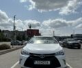 Белый Тойота Камри, объемом двигателя 2.5 л и пробегом 186 тыс. км за 13400 $, фото 1 на Automoto.ua