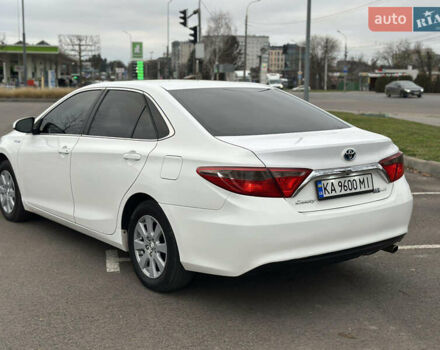 Білий Тойота Камрі, об'ємом двигуна 2.49 л та пробігом 241 тис. км за 13600 $, фото 4 на Automoto.ua