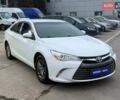 Белый Тойота Камри, объемом двигателя 2.49 л и пробегом 230 тыс. км за 11900 $, фото 2 на Automoto.ua