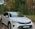 Белый Тойота Камри, объемом двигателя 2.49 л и пробегом 273 тыс. км за 12299 $, фото 1 на Automoto.ua