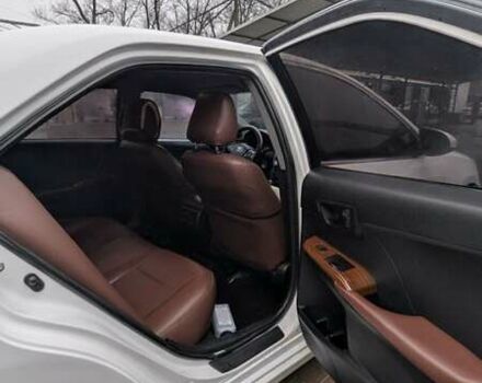 Белый Тойота Камри, объемом двигателя 2.49 л и пробегом 172 тыс. км за 9300 $, фото 7 на Automoto.ua