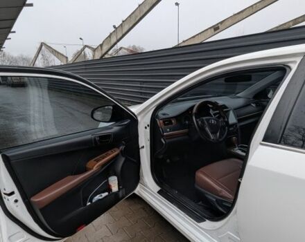 Белый Тойота Камри, объемом двигателя 2.5 л и пробегом 172 тыс. км за 9300 $, фото 10 на Automoto.ua