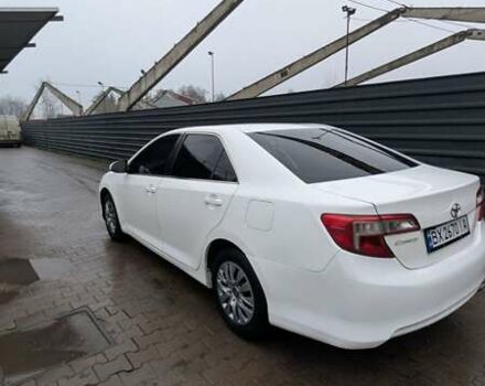 Белый Тойота Камри, объемом двигателя 2.49 л и пробегом 172 тыс. км за 9300 $, фото 3 на Automoto.ua
