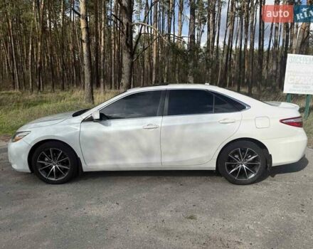 Белый Тойота Камри, объемом двигателя 2.49 л и пробегом 173 тыс. км за 14800 $, фото 15 на Automoto.ua