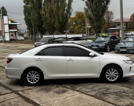 Белый Тойота Камри, объемом двигателя 2.5 л и пробегом 190 тыс. км за 13800 $, фото 5 на Automoto.ua