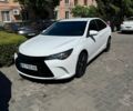 Белый Тойота Камри, объемом двигателя 2.49 л и пробегом 146 тыс. км за 13000 $, фото 1 на Automoto.ua