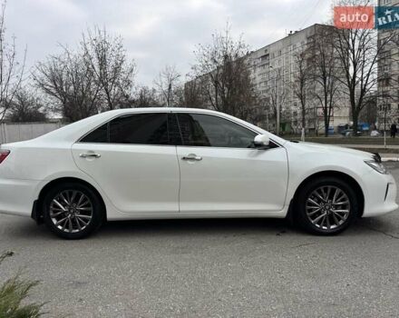 Белый Тойота Камри, объемом двигателя 2.49 л и пробегом 172 тыс. км за 17900 $, фото 10 на Automoto.ua