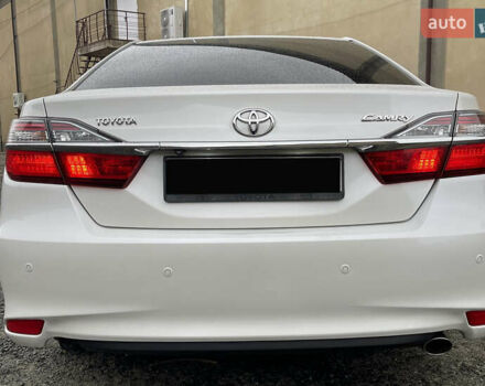 Білий Тойота Камрі, об'ємом двигуна 2.49 л та пробігом 240 тис. км за 15333 $, фото 7 на Automoto.ua