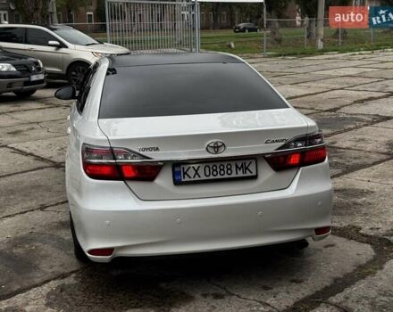 Белый Тойота Камри, объемом двигателя 2.49 л и пробегом 190 тыс. км за 13800 $, фото 4 на Automoto.ua