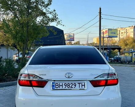 Тойота Камри 2015 в Кропивницком (Кировограде) на Automoto.ua Белый Тойота Камри, объемом двигателя 2.49 л и пробегом 230 тыс. км за 14800 $, фото 6 на Automoto.ua
