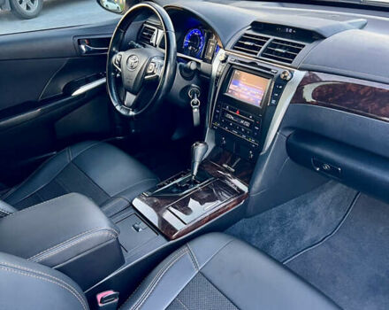 Тойота Камри 2015 в Кропивницком (Кировограде) на Automoto.ua Белый Тойота Камри, объемом двигателя 2.49 л и пробегом 230 тыс. км за 14800 $, фото 31 на Automoto.ua