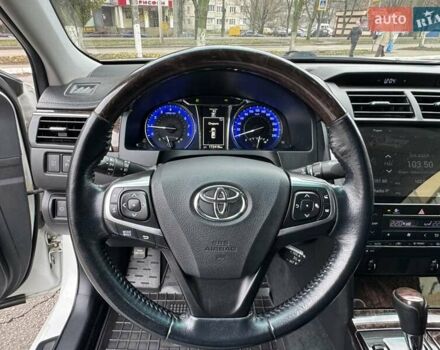 Белый Тойота Камри, объемом двигателя 2.49 л и пробегом 172 тыс. км за 17900 $, фото 32 на Automoto.ua