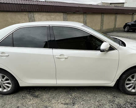 Білий Тойота Камрі, об'ємом двигуна 2.49 л та пробігом 240 тис. км за 15333 $, фото 13 на Automoto.ua