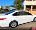 Белый Тойота Камри, объемом двигателя 2.5 л и пробегом 220 тыс. км за 13000 $, фото 3 на Automoto.ua