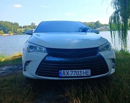 Белый Тойота Камри, объемом двигателя 2.5 л и пробегом 220 тыс. км за 13700 $, фото 3 на Automoto.ua