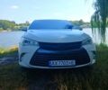 Белый Тойота Камри, объемом двигателя 2.5 л и пробегом 220 тыс. км за 13700 $, фото 3 на Automoto.ua