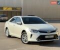 Белый Тойота Камри, объемом двигателя 2.49 л и пробегом 194 тыс. км за 18000 $, фото 1 на Automoto.ua