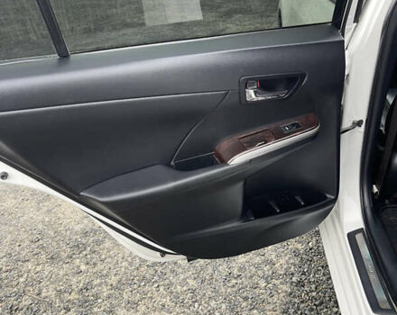 Білий Тойота Камрі, об'ємом двигуна 2.49 л та пробігом 240 тис. км за 15333 $, фото 24 на Automoto.ua