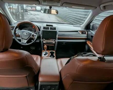 Белый Тойота Камри, объемом двигателя 2.49 л и пробегом 172 тыс. км за 9300 $, фото 6 на Automoto.ua