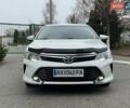 Белый Тойота Камри, объемом двигателя 2.49 л и пробегом 172 тыс. км за 17900 $, фото 2 на Automoto.ua