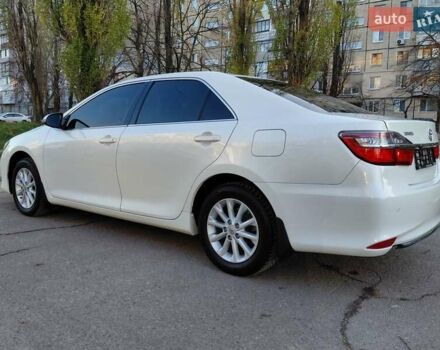 Белый Тойота Камри, объемом двигателя 2.5 л и пробегом 137 тыс. км за 16800 $, фото 12 на Automoto.ua