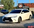 Белый Тойота Камри, объемом двигателя 2.5 л и пробегом 135 тыс. км за 10700 $, фото 1 на Automoto.ua