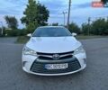 Белый Тойота Камри, объемом двигателя 2.49 л и пробегом 197 тыс. км за 17000 $, фото 1 на Automoto.ua