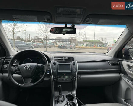 Білий Тойота Камрі, об'ємом двигуна 2.49 л та пробігом 241 тис. км за 13600 $, фото 12 на Automoto.ua