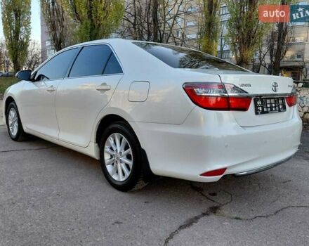 Белый Тойота Камри, объемом двигателя 2.5 л и пробегом 137 тыс. км за 16800 $, фото 11 на Automoto.ua