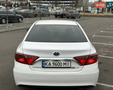 Білий Тойота Камрі, об'ємом двигуна 2.49 л та пробігом 241 тис. км за 13600 $, фото 5 на Automoto.ua