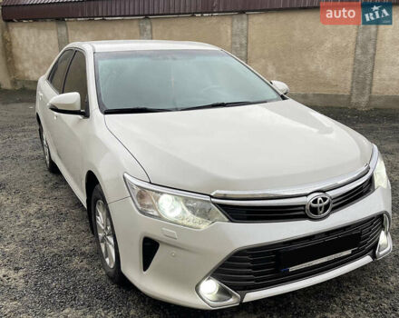 Білий Тойота Камрі, об'ємом двигуна 2.49 л та пробігом 240 тис. км за 15333 $, фото 4 на Automoto.ua