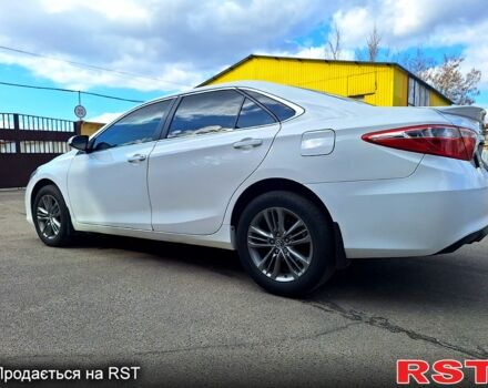 Белый Тойота Камри, объемом двигателя 2.5 л и пробегом 220 тыс. км за 12300 $, фото 4 на Automoto.ua