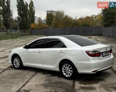 Белый Тойота Камри, объемом двигателя 2.49 л и пробегом 190 тыс. км за 13800 $, фото 3 на Automoto.ua