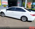 Белый Тойота Камри, объемом двигателя 2.5 л и пробегом 220 тыс. км за 13000 $, фото 2 на Automoto.ua