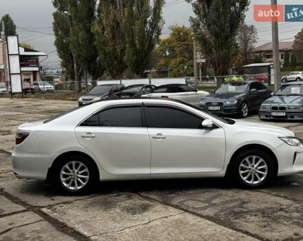 Белый Тойота Камри, объемом двигателя 2.49 л и пробегом 190 тыс. км за 13800 $, фото 5 на Automoto.ua