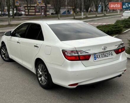 Белый Тойота Камри, объемом двигателя 2.49 л и пробегом 172 тыс. км за 17900 $, фото 7 на Automoto.ua
