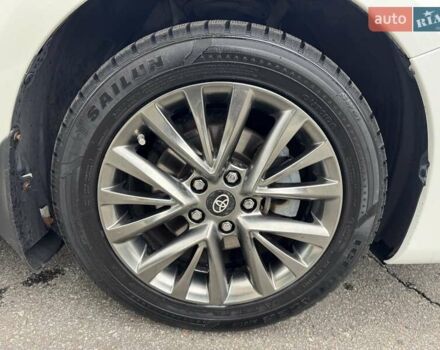 Белый Тойота Камри, объемом двигателя 2.49 л и пробегом 172 тыс. км за 17900 $, фото 14 на Automoto.ua