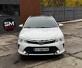 Белый Тойота Камри, объемом двигателя 2.5 л и пробегом 190 тыс. км за 13800 $, фото 1 на Automoto.ua