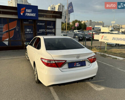Белый Тойота Камри, объемом двигателя 2.49 л и пробегом 192 тыс. км за 13400 $, фото 9 на Automoto.ua