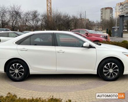 Белый Тойота Камри, объемом двигателя 2.5 л и пробегом 190 тыс. км за 13599 $, фото 7 на Automoto.ua