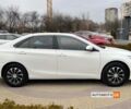 Белый Тойота Камри, объемом двигателя 2.5 л и пробегом 190 тыс. км за 13599 $, фото 7 на Automoto.ua