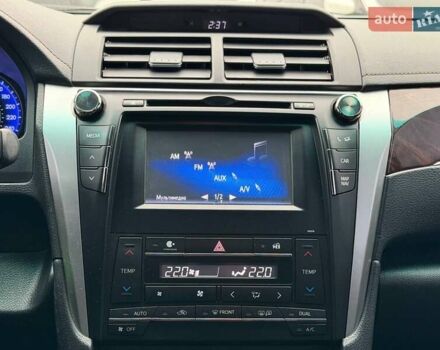 Белый Тойота Камри, объемом двигателя 2.49 л и пробегом 197 тыс. км за 16900 $, фото 28 на Automoto.ua